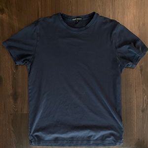 Robert barakett like new tshirt